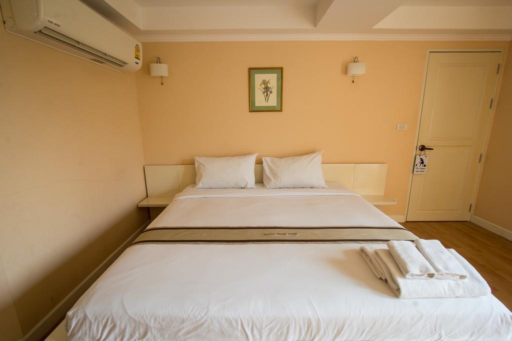 Triple Palms House Hotell Chiang Mai Exteriör bild