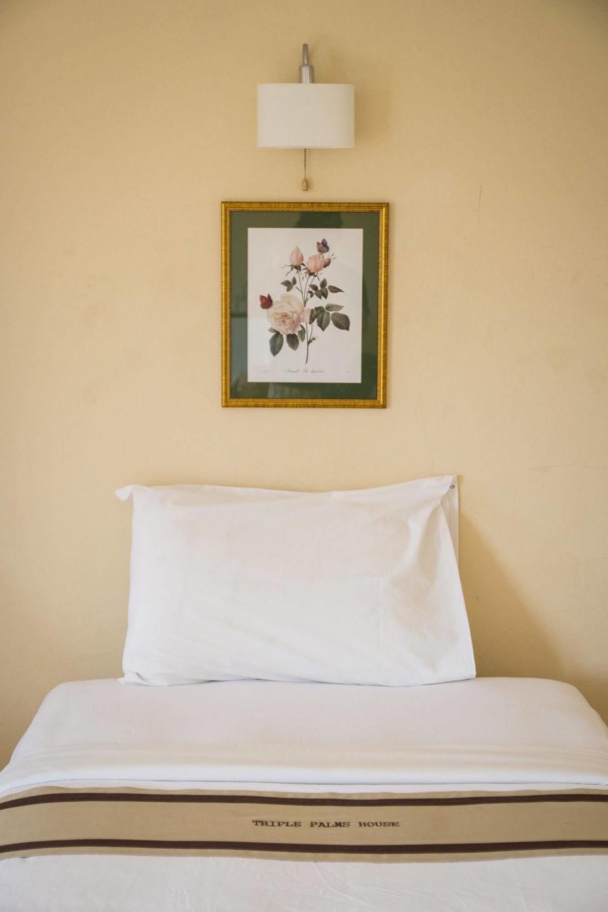 Triple Palms House Hotell Chiang Mai Exteriör bild